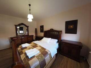 Гостевой дом Guest house DON-lux Плевля Номер Делюкс с кроватью размера «king-size»-6